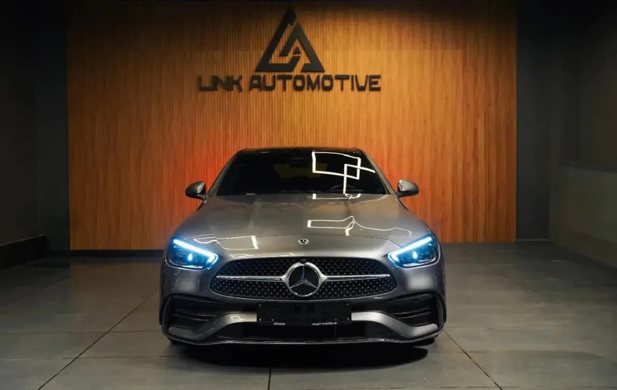 مرسيدس بنز C200 2026