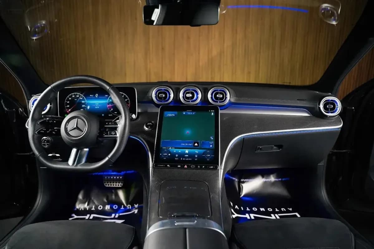 مرسيدس بنز C200 2026