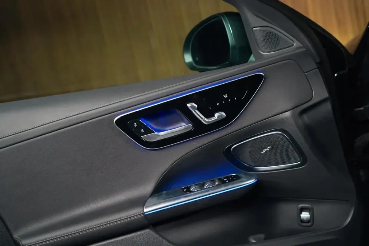 مرسيدس بنز C200 2026