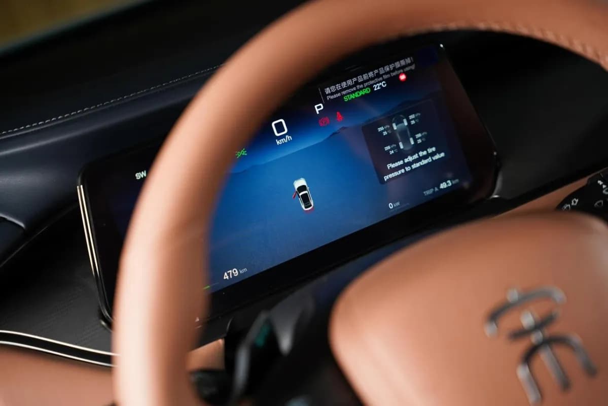 بي واي دي سونج ال 2025 662 كيه ام الترا أبيض أوتوماتيك — جديدة