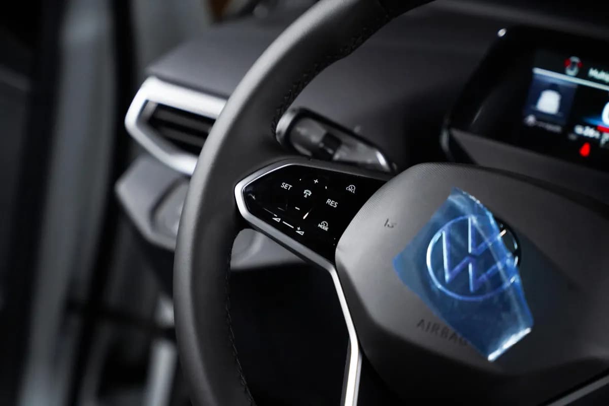 فولكس فاجن اي دي 4 2025