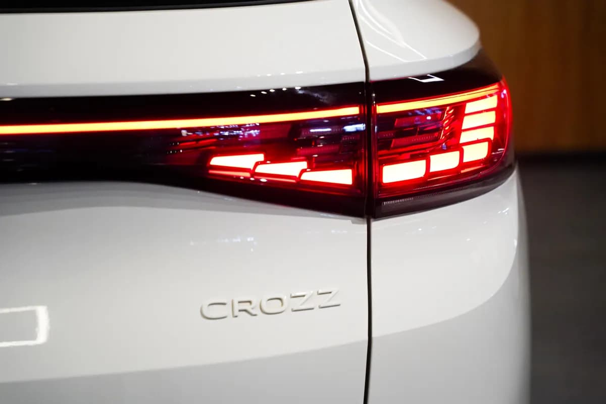 فولكس فاجن اي دي 4 2025