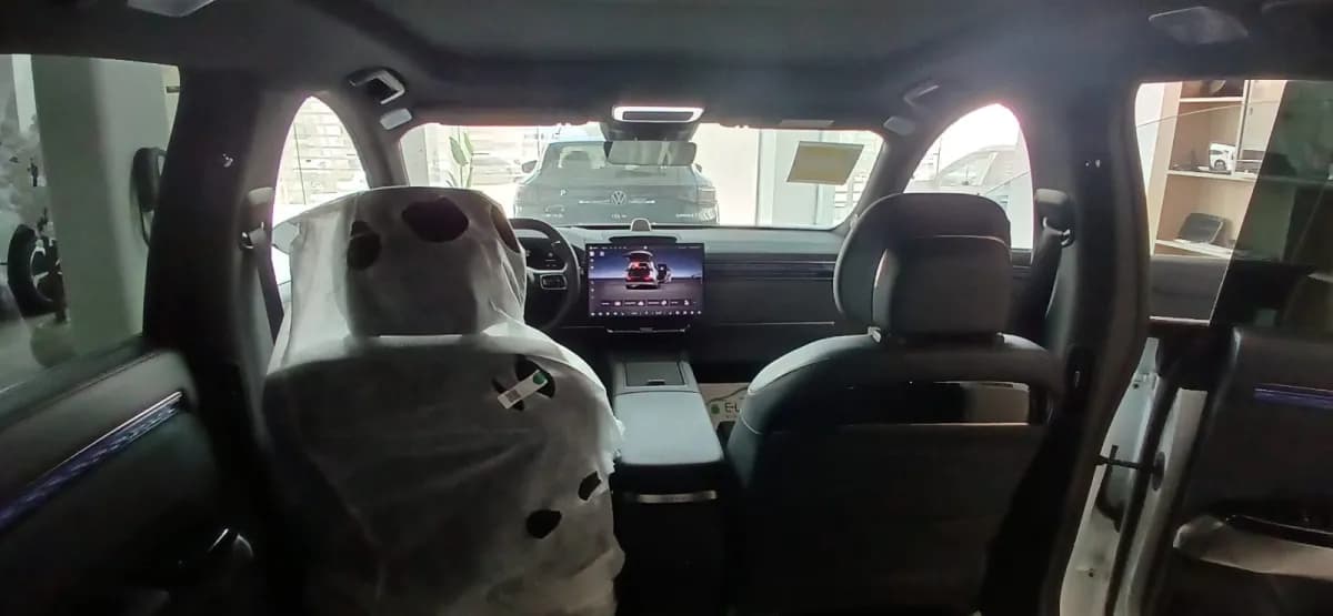 زيكر اكس 7 2025