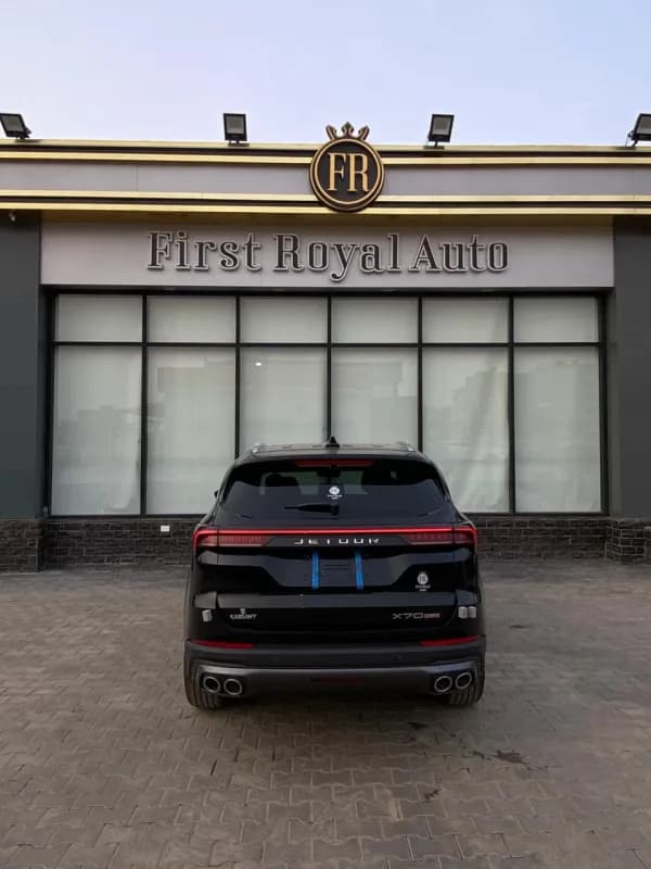 جيتور اكس 70 بلس 2026 لاكشري أسود أوتوماتيك — جديدة