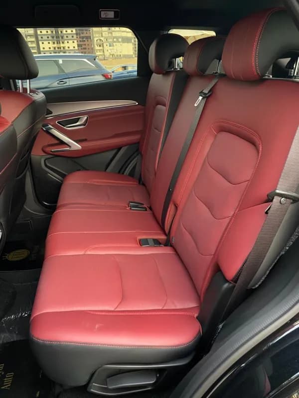 جيتور اكس 70 بلس 2026 لاكشري أسود أوتوماتيك — جديدة