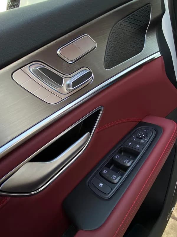 جيتور اكس 70 بلس 2026 لاكشري أسود أوتوماتيك — جديدة