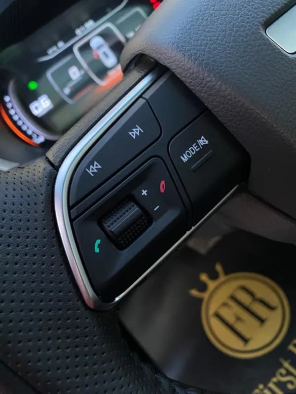 جيتور اكس 70 2026 لكشري أبيض أوتوماتيك — جديدة