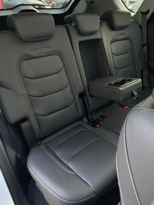 جيتور اكس 70 2026 لكشري أبيض أوتوماتيك — جديدة