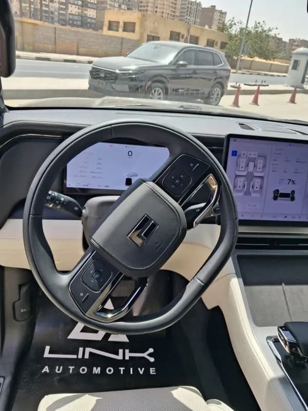 روكس 01 2026 فاميلي ٧ سيتس أسود أوتوماتيك — جديدة