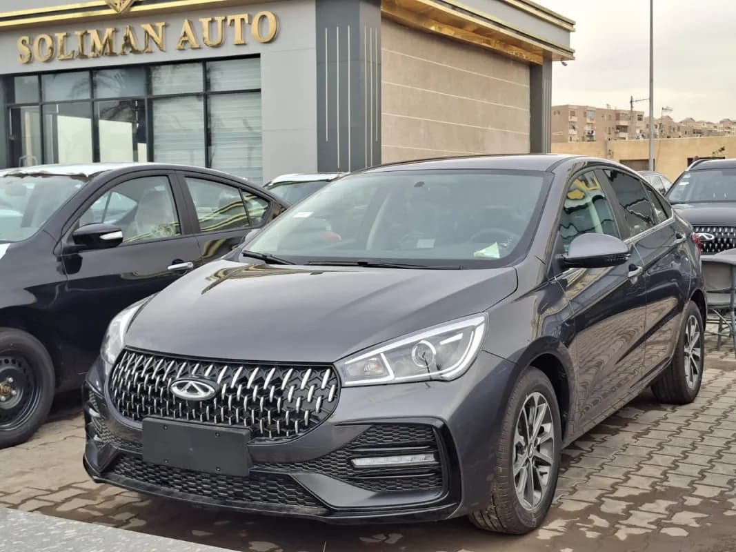 شيري 5 اريزو 2026 بيز لاين رمادي مانيوال — جديدة