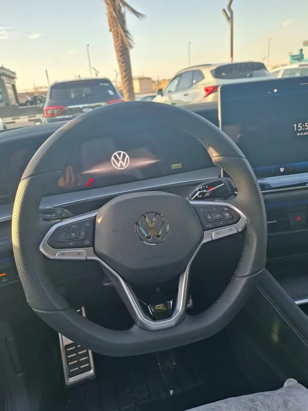 فولكس فاجن Tayron 2026 ار لاين فضي أوتوماتيك — جديدة