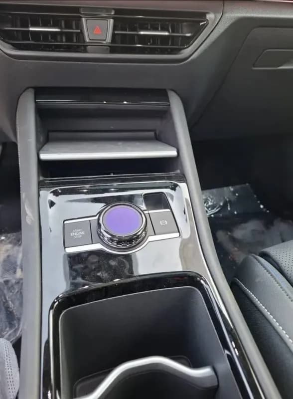 فولكس فاجن Tayron 2026 ار لاين فضي أوتوماتيك — جديدة