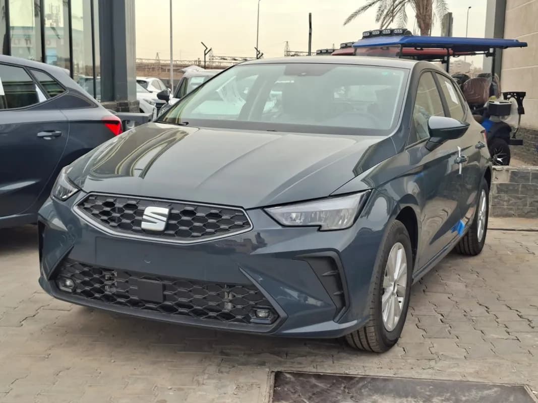 سيات ابيزا 2026 اف ار رمادي أوتوماتيك — جديدة