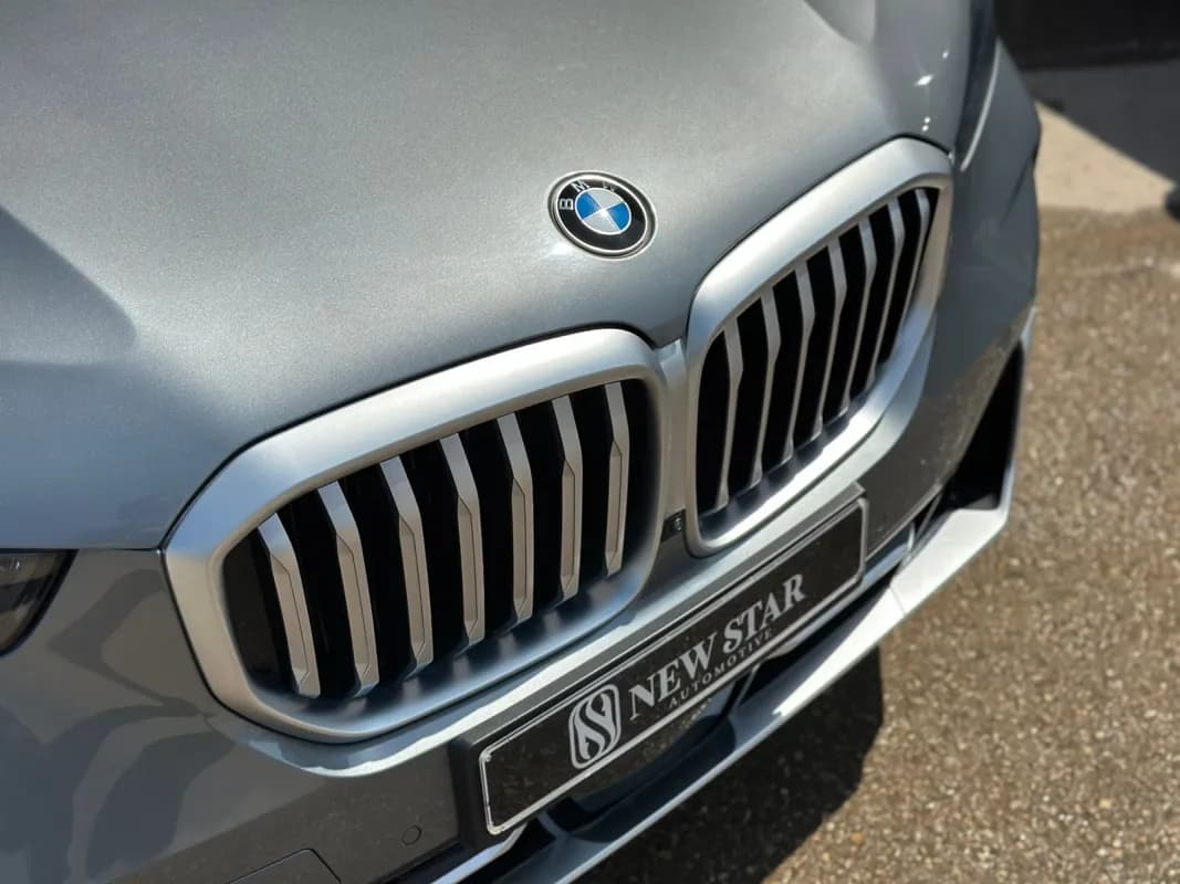 بي ام دبليو X5 2025 بيز لاين فضي أوتوماتيك — مستعملة