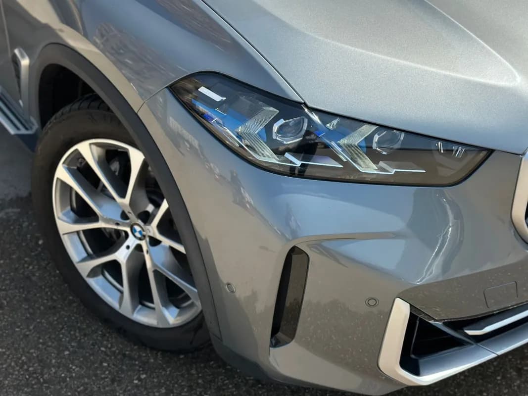 بي ام دبليو X5 2025 بيز لاين فضي أوتوماتيك — مستعملة