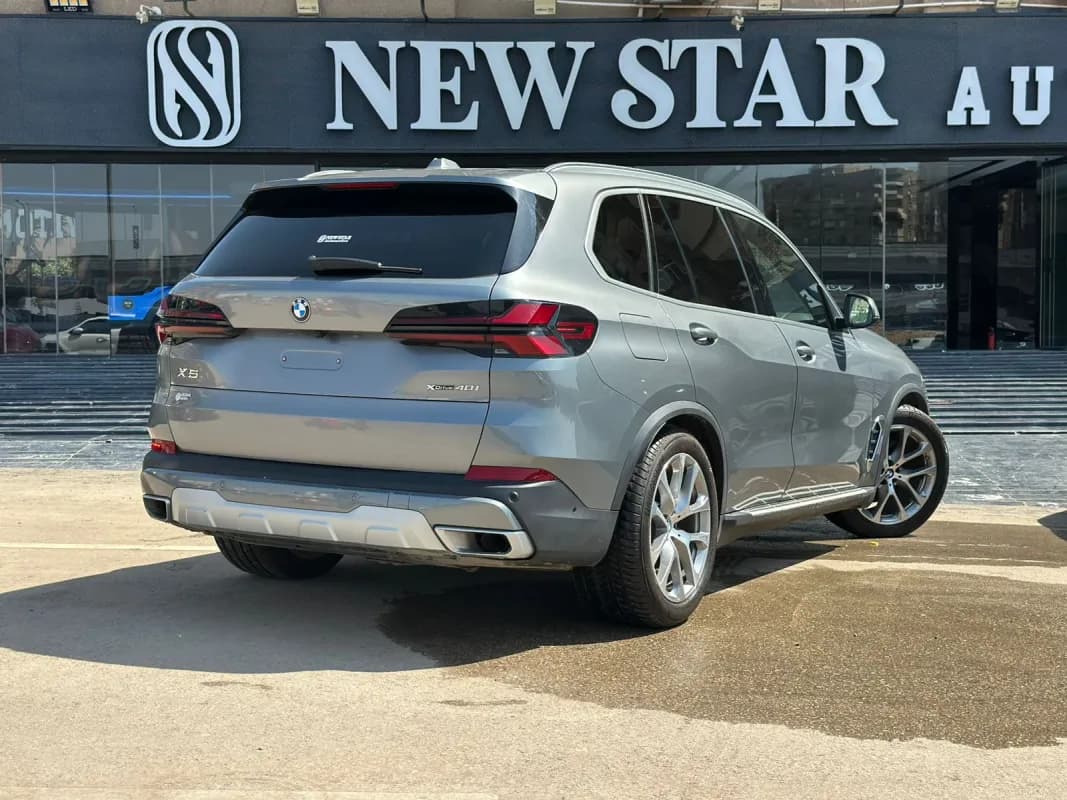 بي ام دبليو X5 2025 بيز لاين فضي أوتوماتيك — مستعملة
