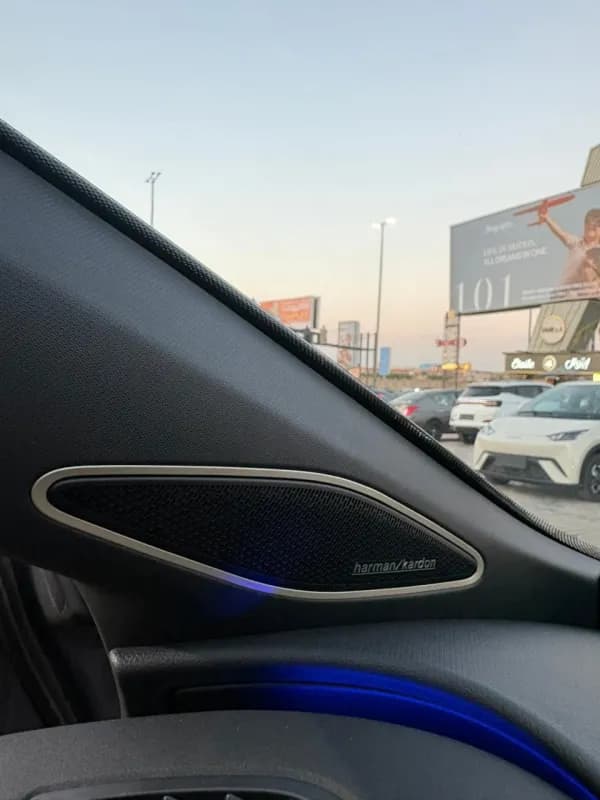 فولكس فاجن اي دي UNYX 2024 التيميت ايدشن رمادي أوتوماتيك — جديدة