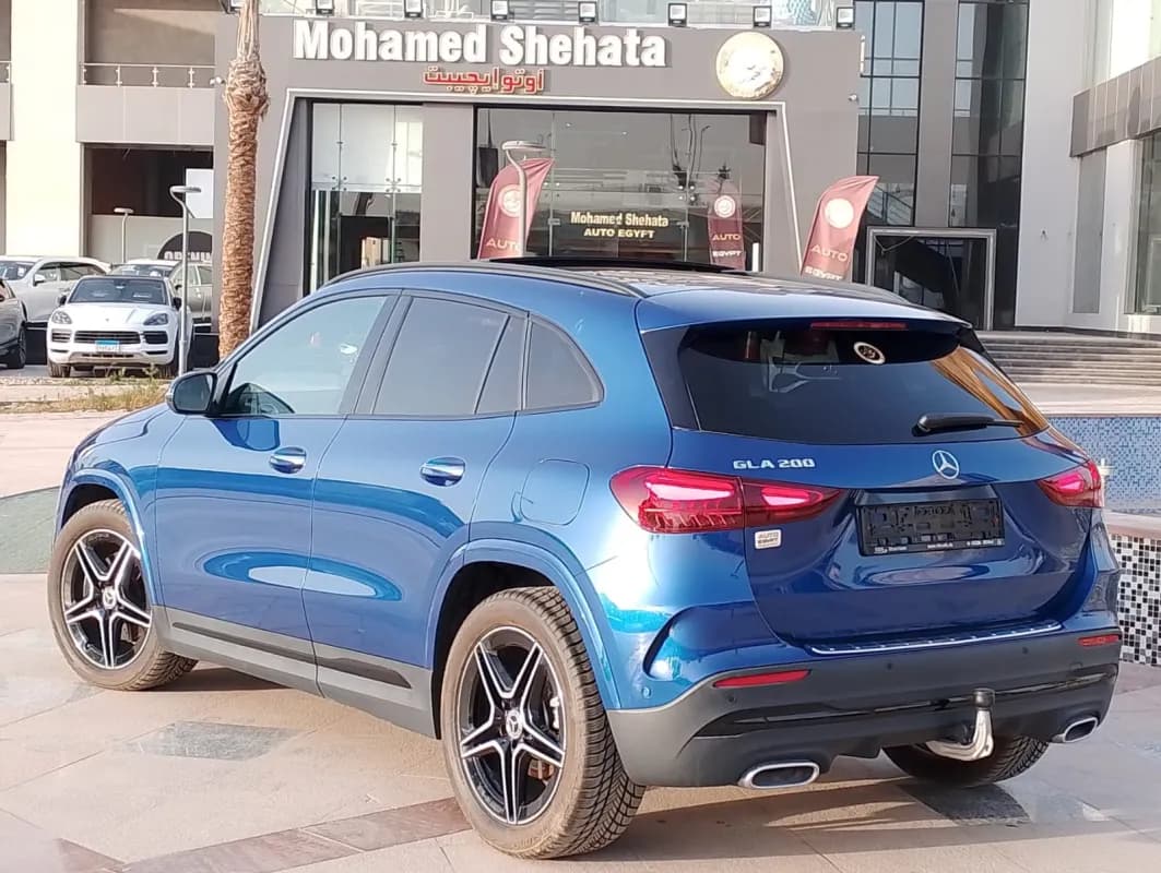 مرسيدس بنز GLA 200 2025 ايه ام جي أزرق أوتوماتيك — مستعملة