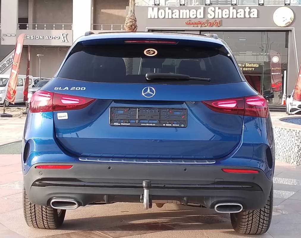 مرسيدس بنز GLA 200 2025 ايه ام جي أزرق أوتوماتيك — مستعملة