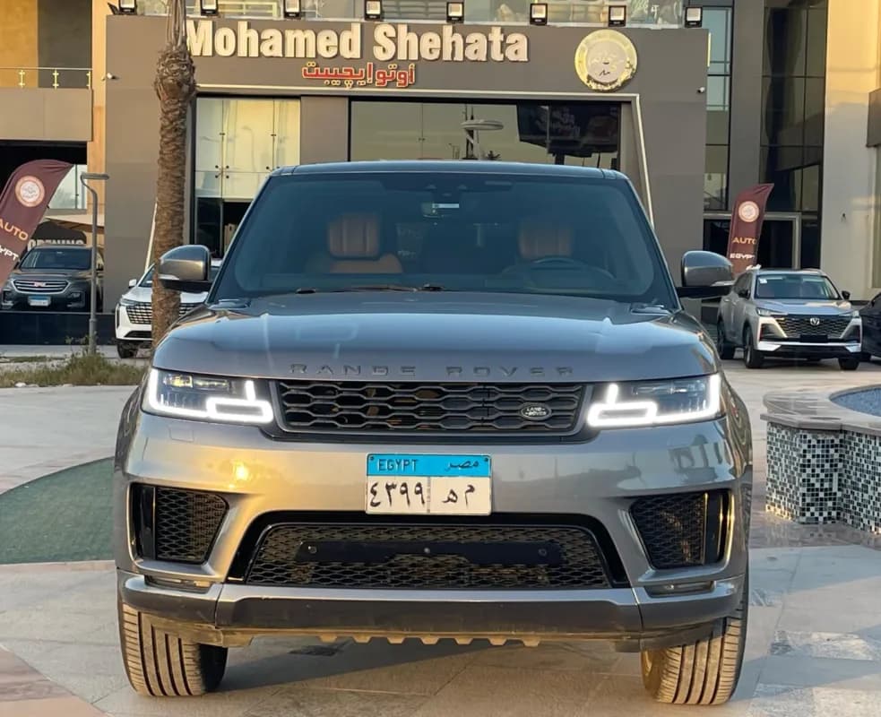 رينج روفر سبورت 2021 رمادي أوتوماتيك — مستعملة