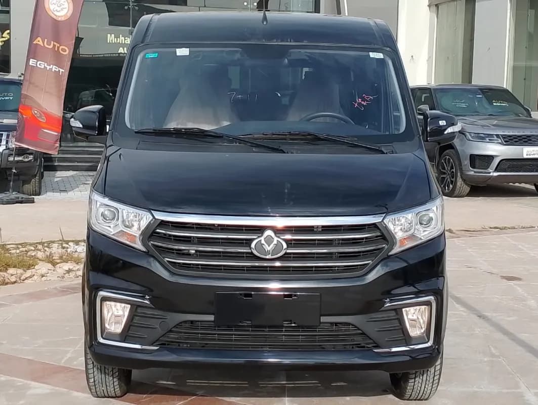 كي واي سي في 3 2026 بيزيك أسود مانيوال — جديدة