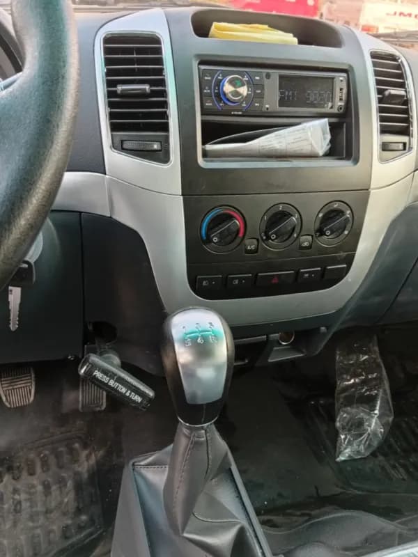 كينج لونج ميني باص 2026 هاي اس أبيض مانيوال — جديدة