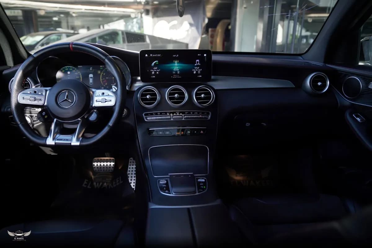 مرسيدس بنز GLC 43 2022 ايه ام جي فضي أوتوماتيك — مستعملة