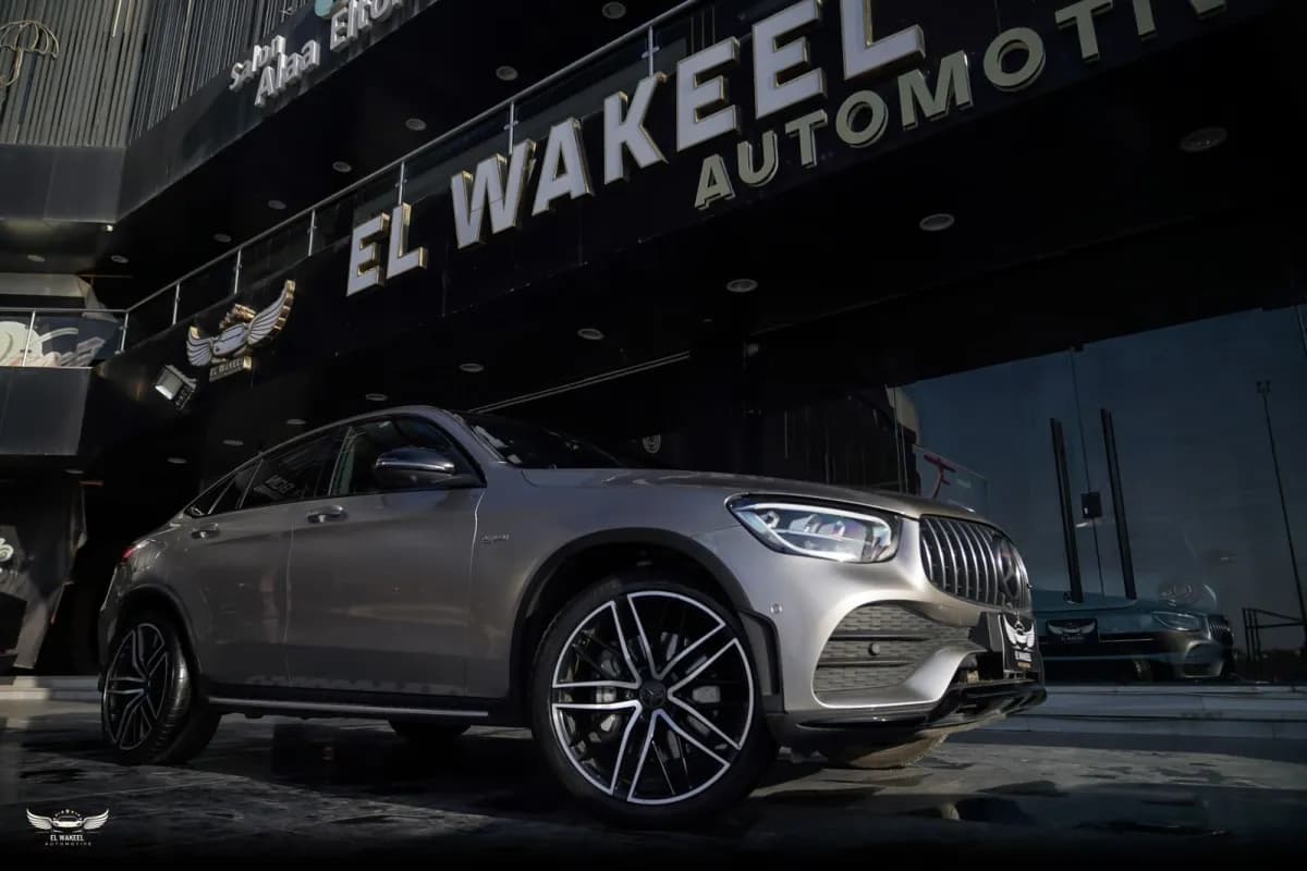 مرسيدس بنز GLC 43 2022 ايه ام جي فضي أوتوماتيك — مستعملة