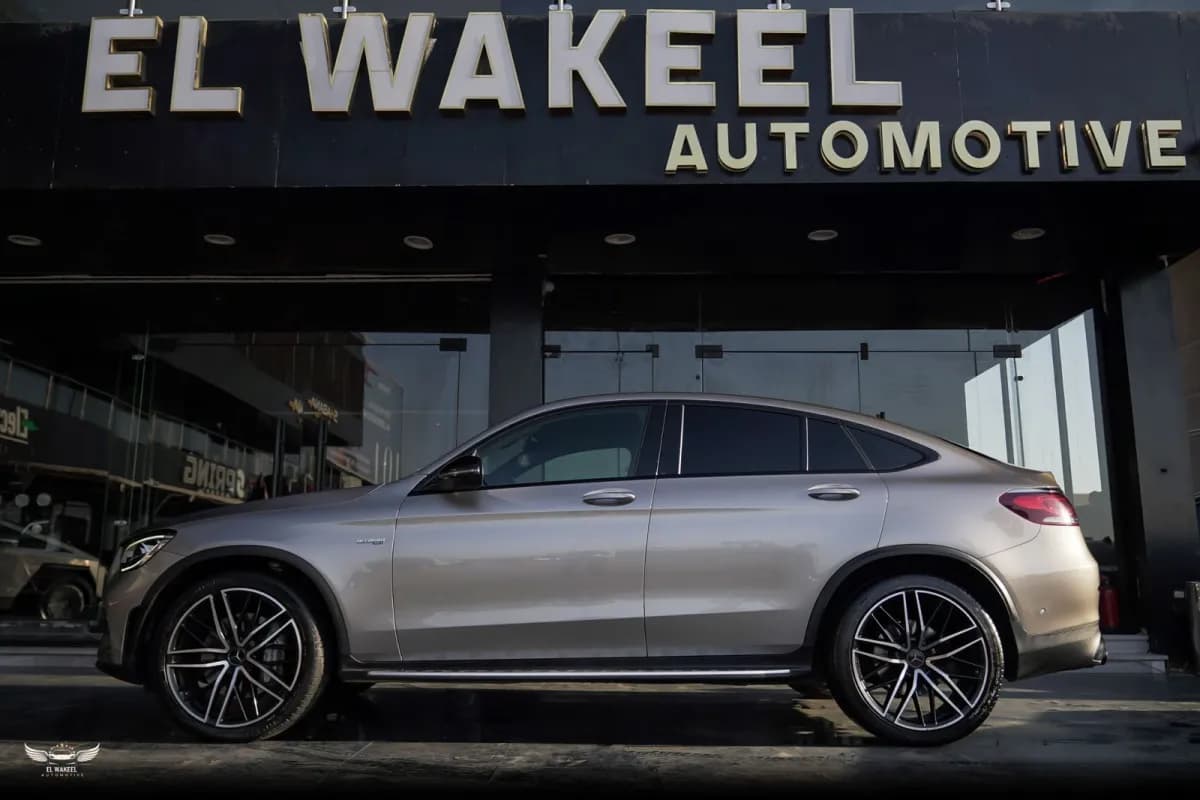 مرسيدس بنز GLC 43 2022 ايه ام جي فضي أوتوماتيك — مستعملة