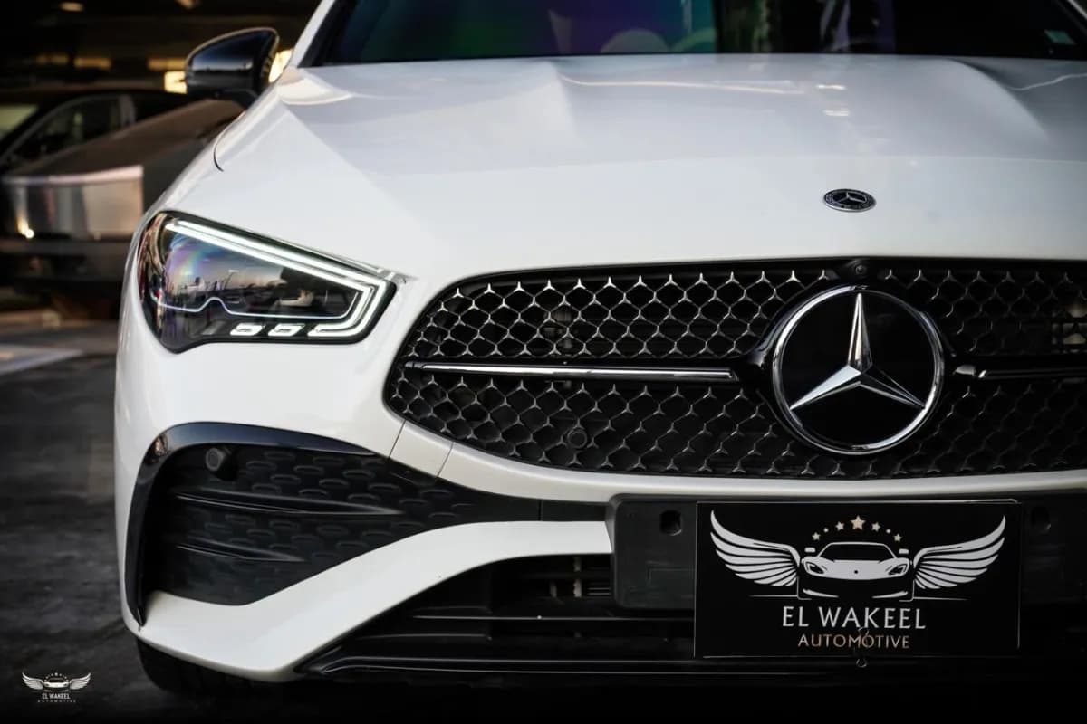 مرسيدس بنز GLA 200 2024 ايه ام جي أبيض أوتوماتيك — مستعملة