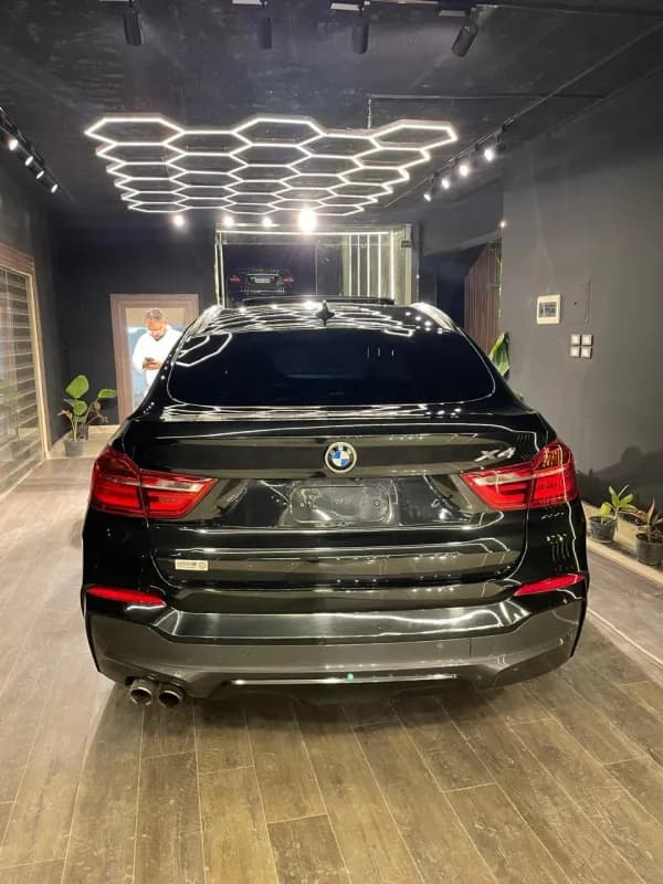 بي ام دبليو X4 2016 ام سبورت أسود أوتوماتيك — مستعملة