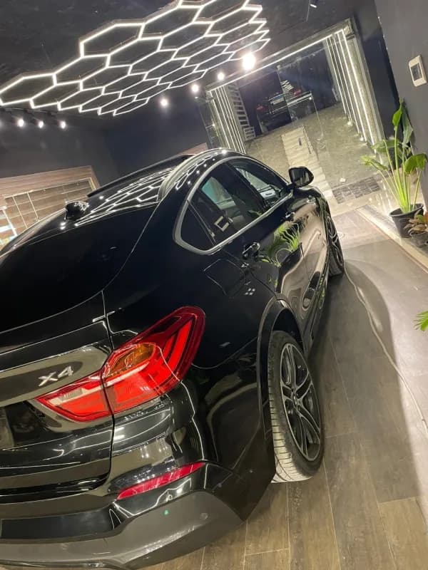 بي ام دبليو X4 2016 ام سبورت أسود أوتوماتيك — مستعملة