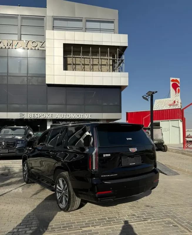 كاديلاك إسكاليد 2025 سبورت بلاتينيوم أسود أوتوماتيك — جديدة