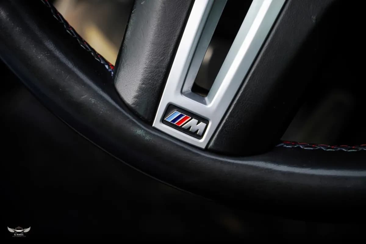 بي ام دبليو M5 2018 م اسبورت أسود أوتوماتيك — مستعملة