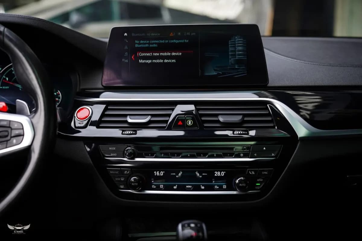 بي ام دبليو M5 2018 م اسبورت أسود أوتوماتيك — مستعملة