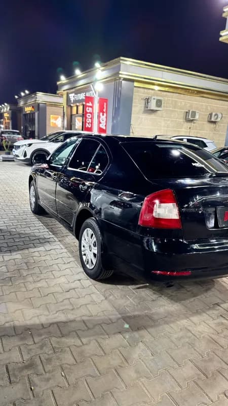 سكودا فانتاسيا 2010 اكتيف أسود أوتوماتيك — مستعملة