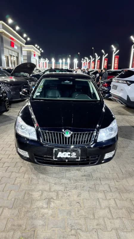 سكودا فانتاسيا 2010 اكتيف أسود أوتوماتيك — مستعملة