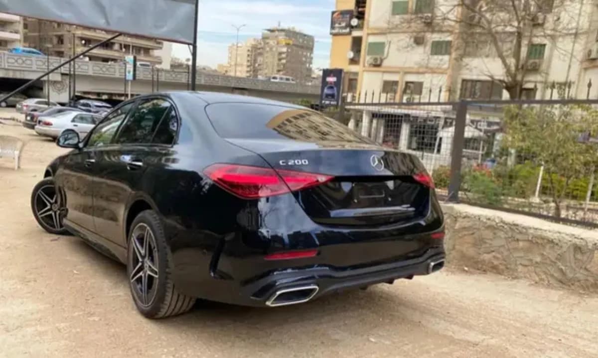مرسيدس بنز C200 2026 ايه ام جي أسود أوتوماتيك — جديدة