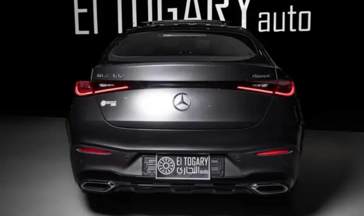 مرسيدس بنز GLC 300 2026 كوبيه أسود أوتوماتيك — جديدة
