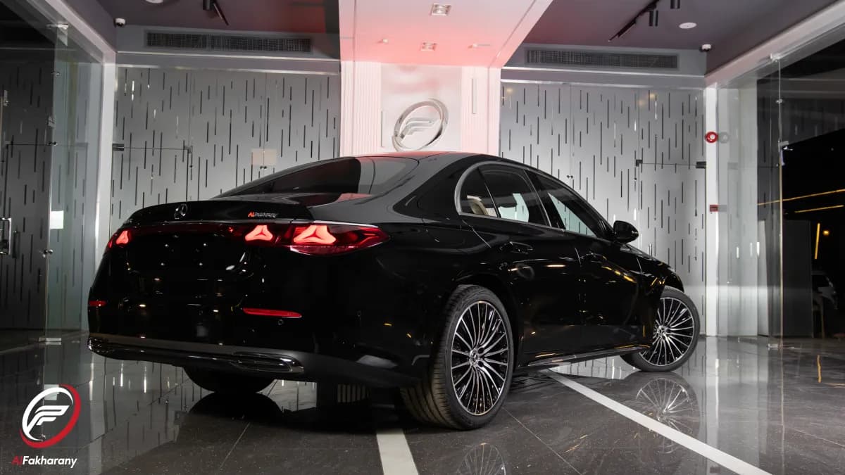 مرسيدس بنز E200 2026 اكسكلوسيف أسود أوتوماتيك — جديدة