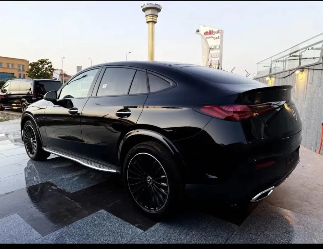 مرسيدس بنز GLA 200 2026 ايه ام جي أسود أوتوماتيك — جديدة