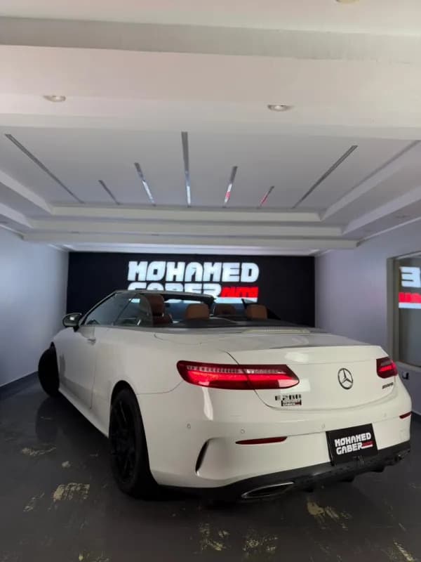 مرسيدس بنز E200 2018 ايه ام جي أبيض أوتوماتيك — مستعملة
