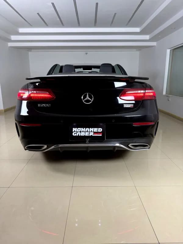 مرسيدس بنز E200 2018 ايه ام جي أسود أوتوماتيك — مستعملة