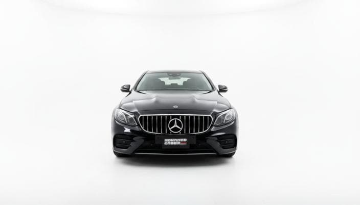 مرسيدس بنز E200 2018 ايه ام جي أسود أوتوماتيك — مستعملة - 1