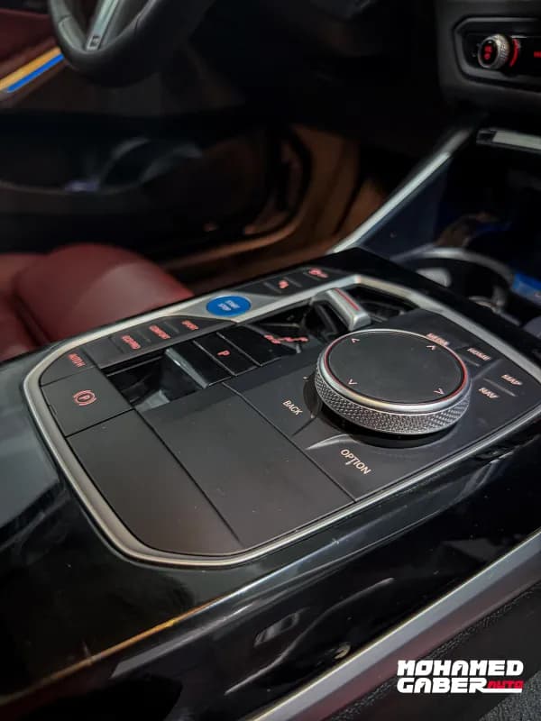 بي ام دبليو i3 2024 اي درايف أبيض أوتوماتيك — مستعملة