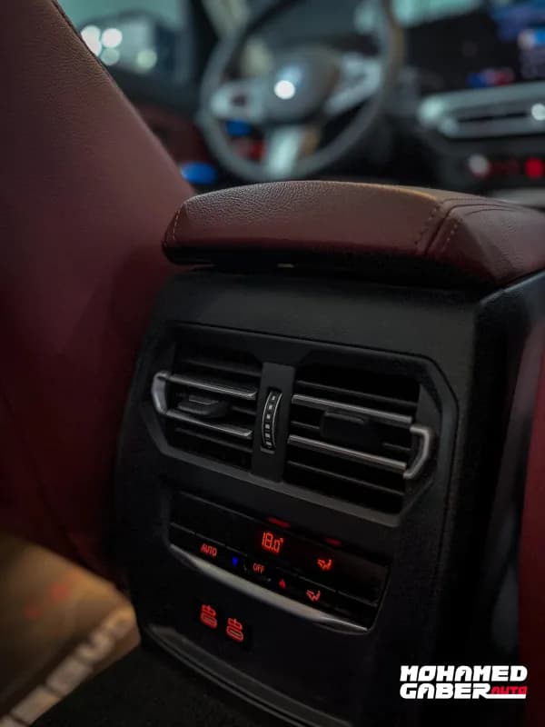 بي ام دبليو i3 2024 اي درايف أبيض أوتوماتيك — مستعملة