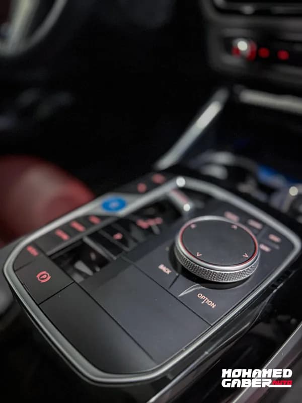 بي ام دبليو i3 2024 اي درايف أبيض أوتوماتيك — مستعملة