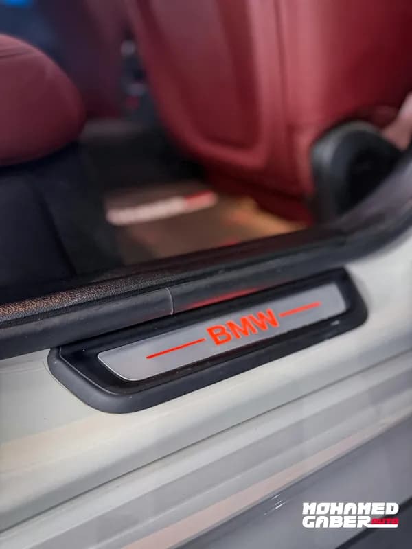 بي ام دبليو i3 2024 اي درايف أبيض أوتوماتيك — مستعملة