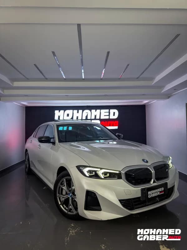بي ام دبليو i3 2024 اي درايف أبيض أوتوماتيك — مستعملة