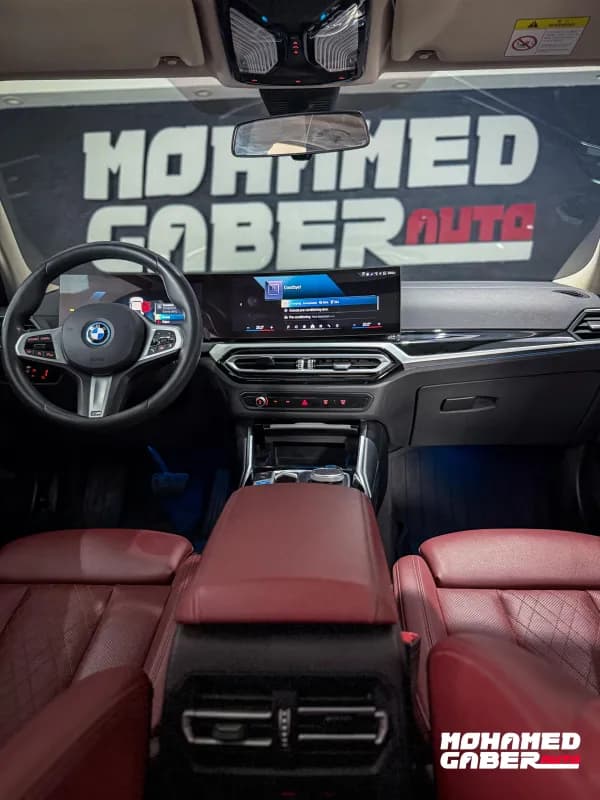 بي ام دبليو i3 2024 اي درايف أبيض أوتوماتيك — مستعملة